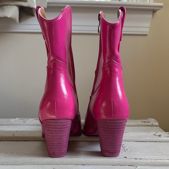 Beast hot pink boots - Picture 3 of 12